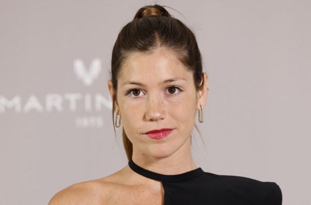 Miri Pérez-Cabrero at an event dressed in black